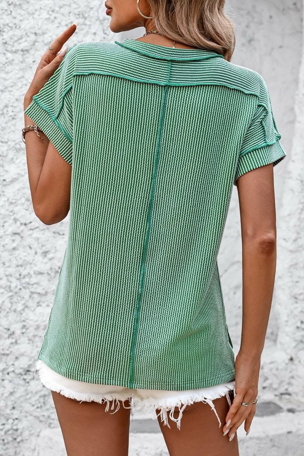 Chic striped ribbed tee with seams - Love Salve